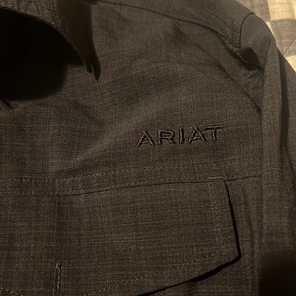 Ariat shirt - Picture 3 of 4